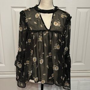 Pink Republic gray Daisy floral sheer ruffled top Size S